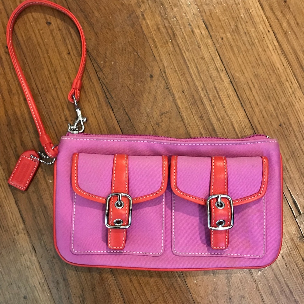 Coach wristlet - Picture 1 of 3